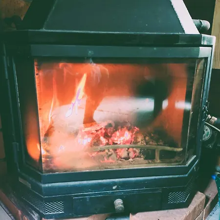Chata Pri 7 Jazerach S Vyvysenou Terasou Stiavnicke Bane Exteriér fotografie