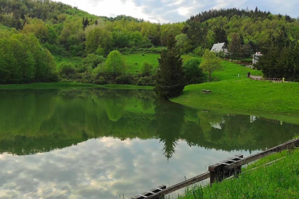 Chalet Pri 7 Jazerach S Vyvysenou Terasou